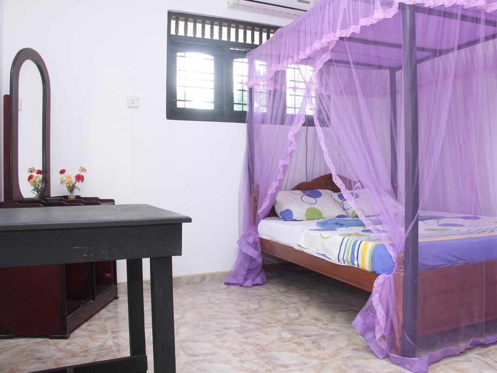 Mirissa Harbour View Hotel Quarto foto